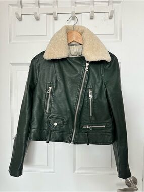 Zara Dark Green Leather Moto Jacket with Cream Sherpa Collar